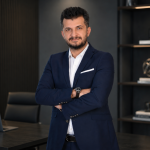 Yatırımcı Sunuma Değil, Şirketin Finansal Hafızasına Bakıyor